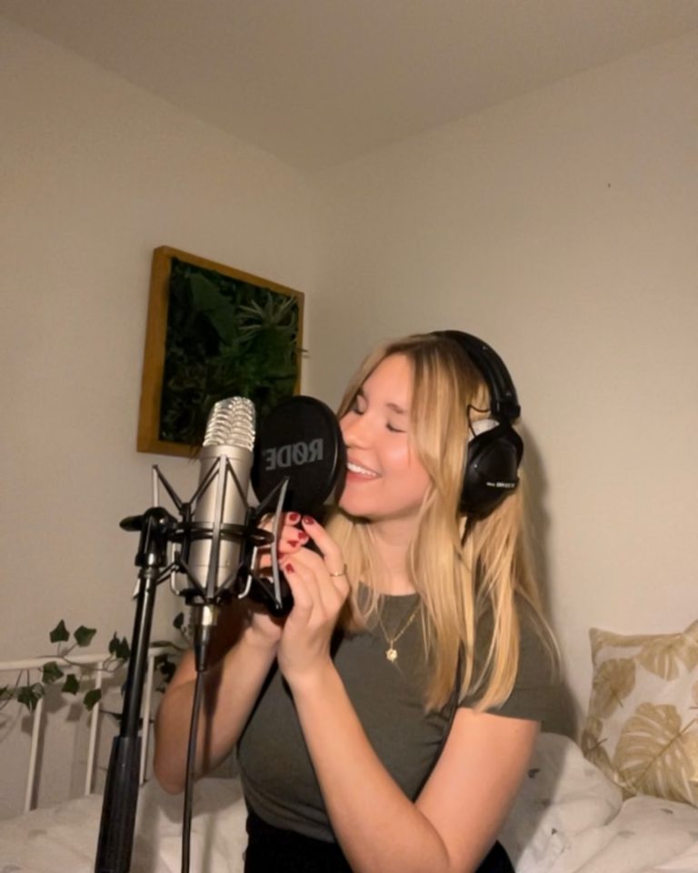 Instagram post from vocalsbysandra. This post is in position 4.